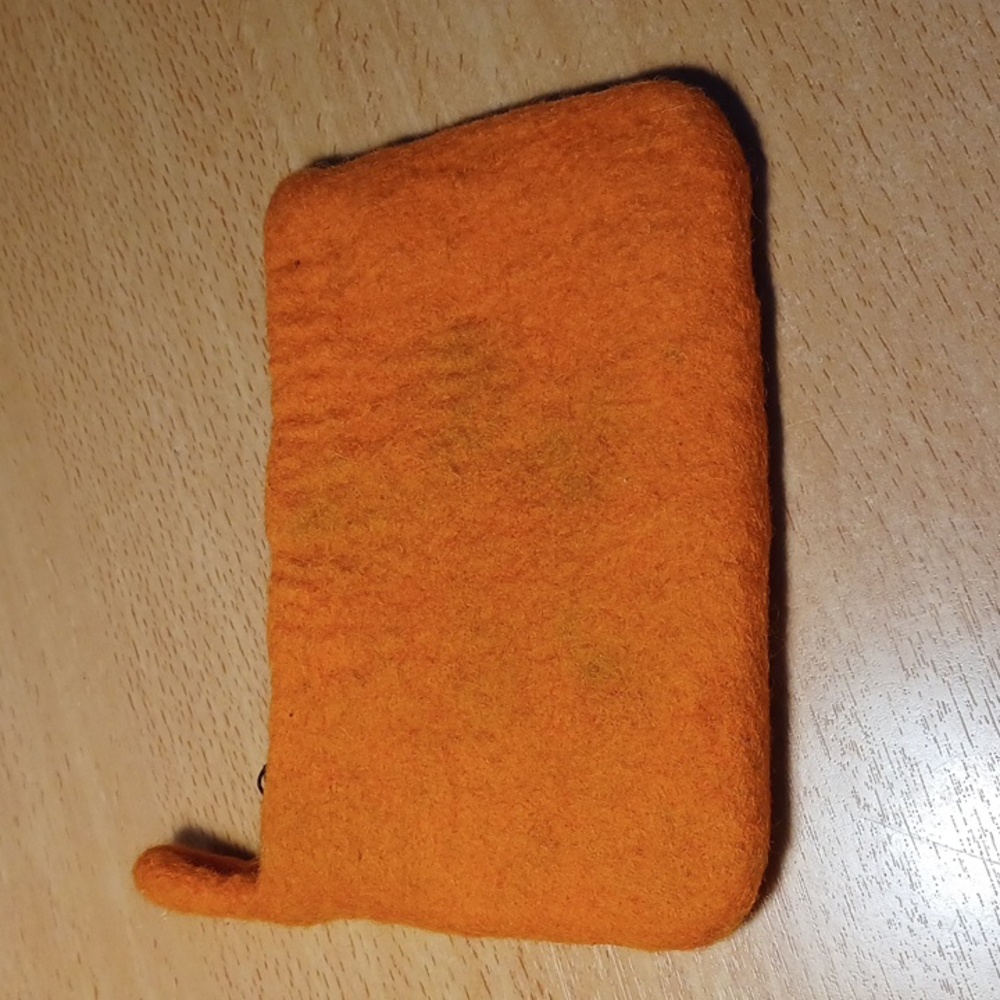 Felted Bag. - Picture 2 of 3